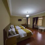Hotel Ramparts 3*
