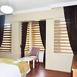 Hotel Ramparts