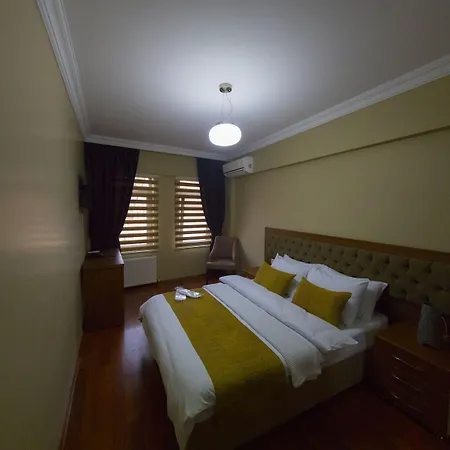 Hotel Ramparts