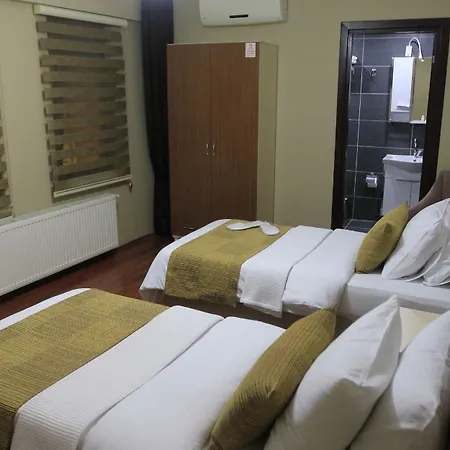 Hotel Ramparts